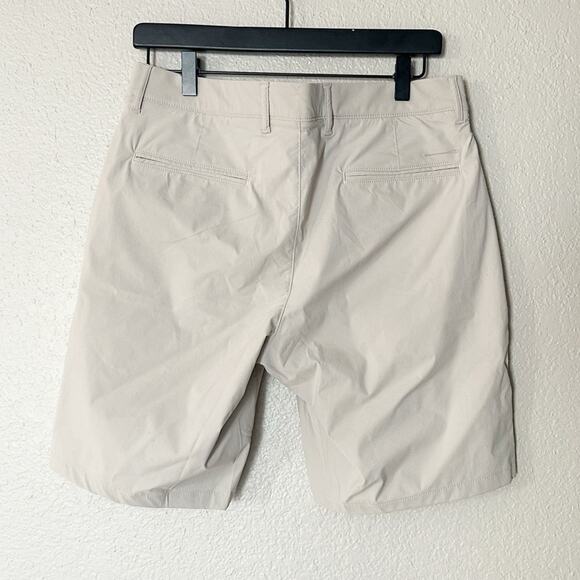J. Crew Shorts Mens 9" Tech Performance UPF 50 Sun Protection Sport Stone Sz 31 - Picture 6 of 10